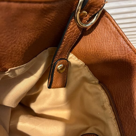 MICHAEL KORS LEATHER STUDDED TOTE - Picture 7 of 11